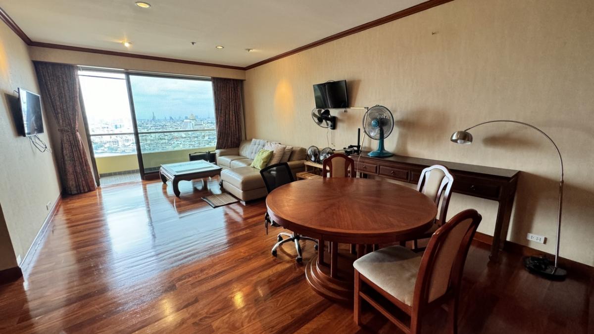 For RentCondoWongwianyai, Charoennakor : Baan Chao Praya River Condo 70SQM Large Balcony 1B1B