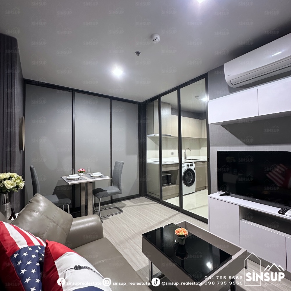 For RentCondoLadprao, Central Ladprao : ⭐️ For rent 𝙇𝙞𝙛𝙚 𝙇𝙖𝙙𝙥𝙧𝙖𝙤 Beautifully decorated room, good view, with Walk-in Closet, complete furniture and electrical appliances, ready to move in