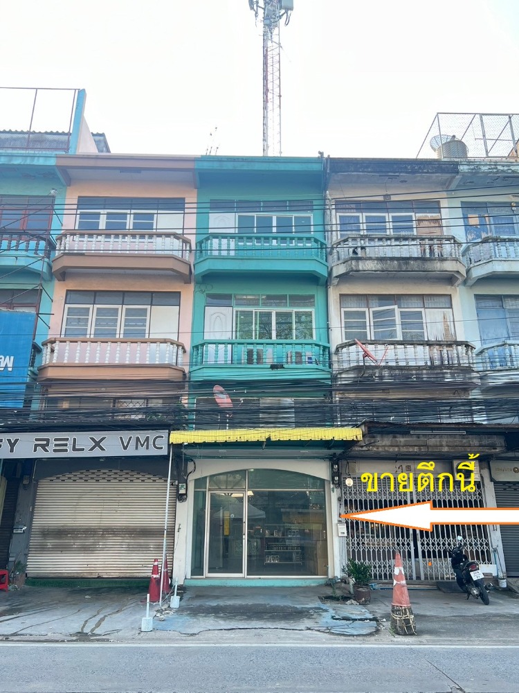 For SaleShophouseNawamin, Ramindra : For sale: 3-storey commercial building, Soi Khubon 27, Intersection 14, Ram Intra, Tha Raeng, Bang Khen