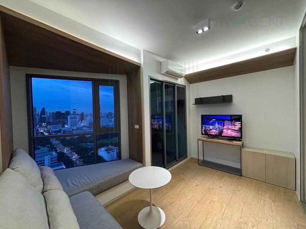 For SaleCondoSiam Paragon ,Chulalongkorn,Samyan : Condo for sale, Triple Y Residence, Building 1, Floor 28, 1 bedroom, size 33 sq m, near Chulalongkorn University