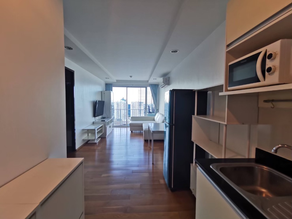 For SaleCondoLadprao, Central Ladprao : 🔥Selling a beautiful high-floor room, very good price🔥Abstracts Phahon Yothin Park (1 bedroom, 46 sq m.) only 4.5 MB!! Tel.0922635410 Earth