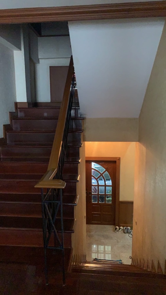 For SaleTownhouseSapankwai,Jatujak : Townhome Pradipat 19 / 4 Bedrooms (FOR SALE) NUB687