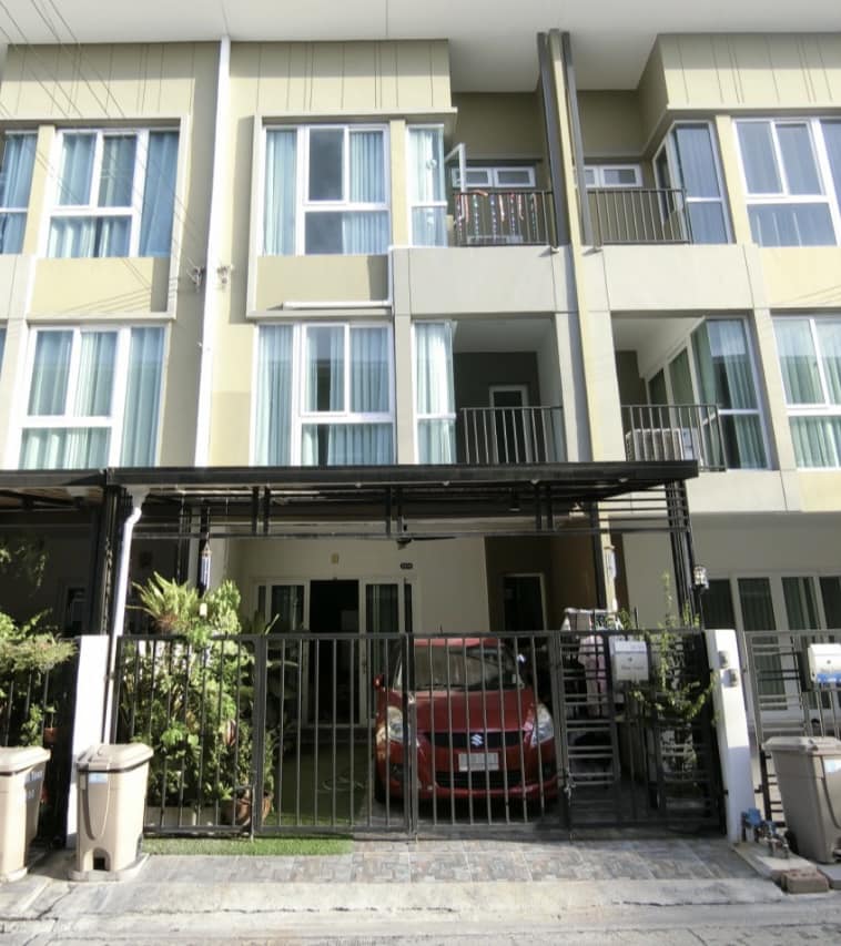 For RentTownhouseSamut Prakan,Samrong : 🏡 For rent, 3-storey townhouse, Bless Town Srinakarin - Namdang, 17,000 baht per month, fully furnished, pets allowed, vacant house, ready to move in ✅✅