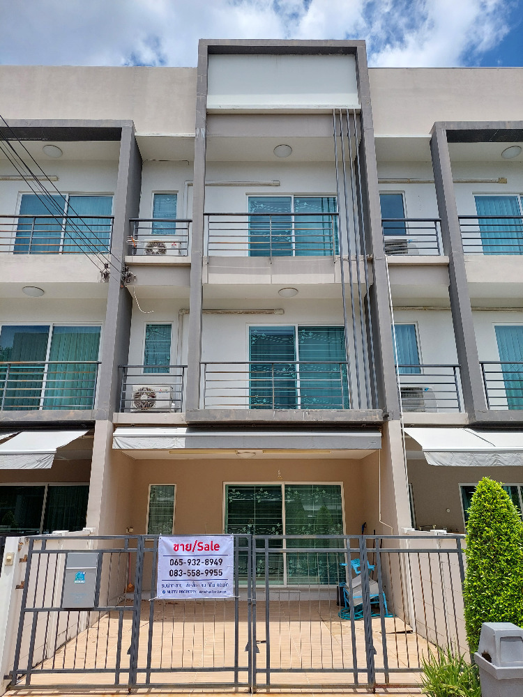 For SaleTownhomeOnnut, Udomsuk : 3-storey townhouse in On Nut area, Baan Klang Muang, Sukhumvit 77