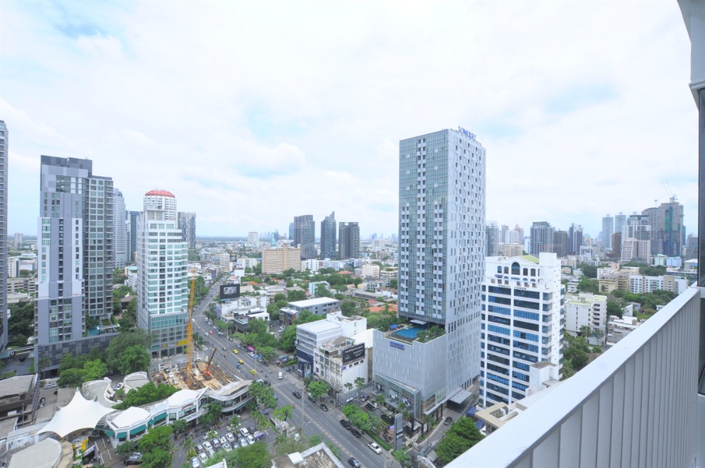 For RentCondoSukhumvit, Asoke, Thonglor : HQ by Sansiri for rent 75K by Rath