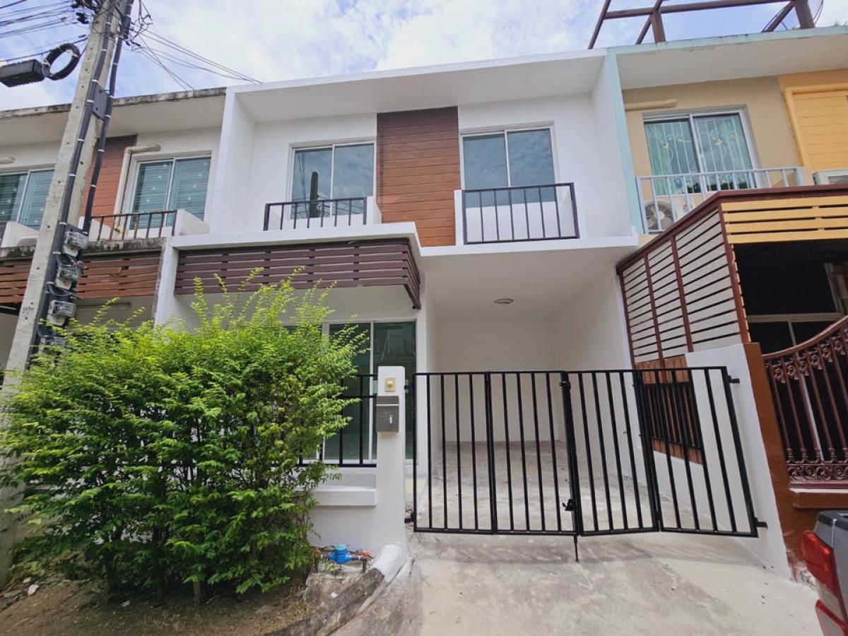 ให้เช่าทาวน์เฮ้าส์/ทาวน์โฮมบางนา แบริ่ง ลาซาล : GBL 2122 ให้เช่า !!🏠🏠🏠ทาวเฮาส์ อารียาคัลเลอร์​เมกะบางนา   ห่างจากเมกะบางนา ๕ นาที  ติดกาญจนา​วงแหวน เข้าออกเดินทางสะดวกมาก   เป็นบ้านเปล่า มีน้ำไฟปั้มน้ำพร้อม จอดรถ ๑-๒ คัน ‼️