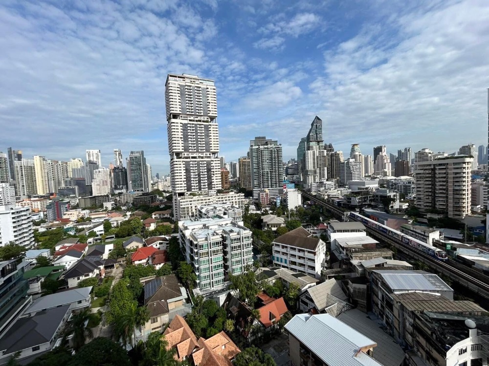 ให้เช่าคอนโดสุขุมวิท อโศก ทองหล่อ : BEATNIQ Sukhumvit 32 Luxury Condo for Sale/Rent  Premium Room