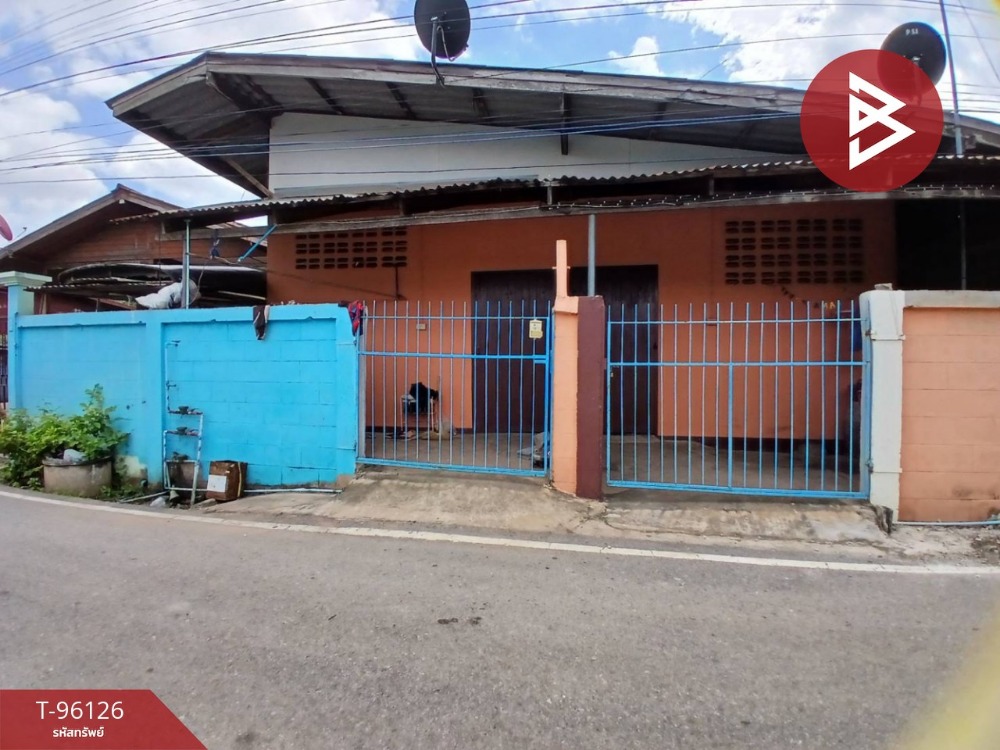 For SaleHouseUttaradit : Single house for sale with rental business, area 1 ngan 63.7 square wa, Wang Kapi, Uttaradit