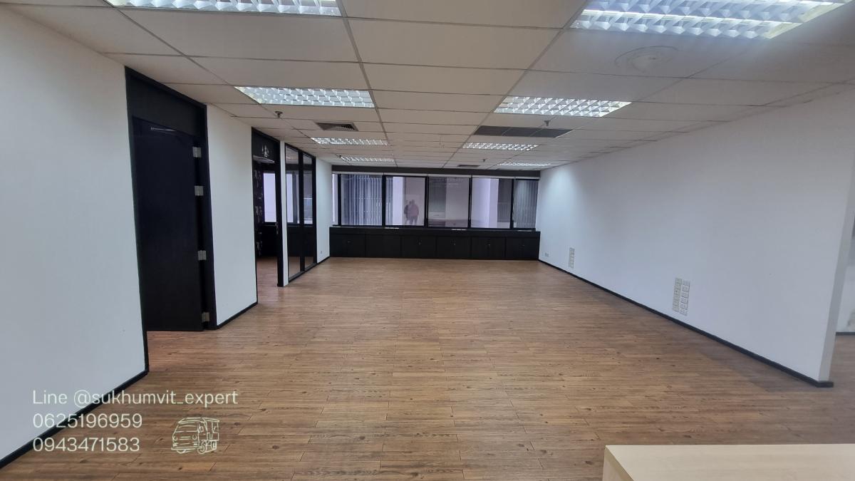 For SaleOfficeSukhumvit, Asoke, Thonglor : Asoke, office for sale, good location in the heart of Asoke, 14th floor, usable area 313.61 square meters, parking for 3 cars, good condition