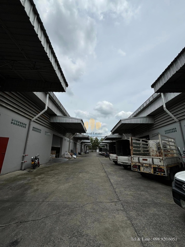 For RentWarehouseNawamin, Ramindra : Warehouse for rent, Phraya Suren, Ram Intra, Khlong Sam Wa District, Bangkok, area 450 sq m.