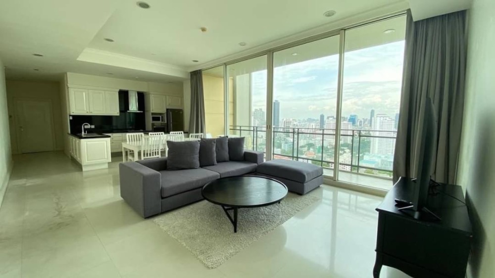 For RentCondoSukhumvit, Asoke, Thonglor : 2BR/2BA at Royce Private Residences | 24th Floor, 112 sq.m. | 80K Baht/Month