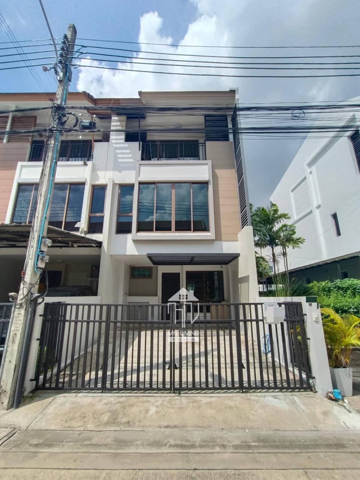 For RentTownhouseOnnut, Udomsuk : Town Home for rent The Private Sukhumvit-Bangchaksoi Sukhumvit 97/1, fully furnished, Ready to move in, near BTS Bangchak Station