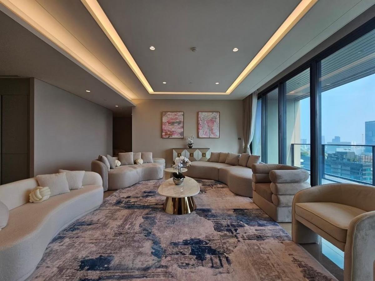 For RentCondoWitthayu, Chidlom, Langsuan, Ploenchit : (For Sale&Rent🔥) 📍The Residences at Sindhorn Kempinsky, spacious extraordinary decoration luxury condo, with amazing Lumphini Park view