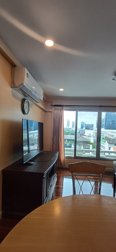 For SaleCondoWitthayu, Chidlom, Langsuan, Ploenchit : Condo for sale, Navin Court (Navin Court), BTS Phloen Chit, rental price 9,660,000.00 baht/month, 2 bedrooms, 2 bathrooms, 69 sq m., 8th floor