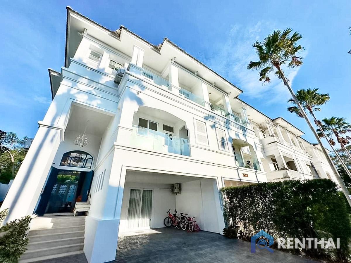 For SaleHousePattaya, Bangsaen, Chonburi : 5-bed Fully Furnished Luxury House in Pattaya, just 2 minutes walk to the beach