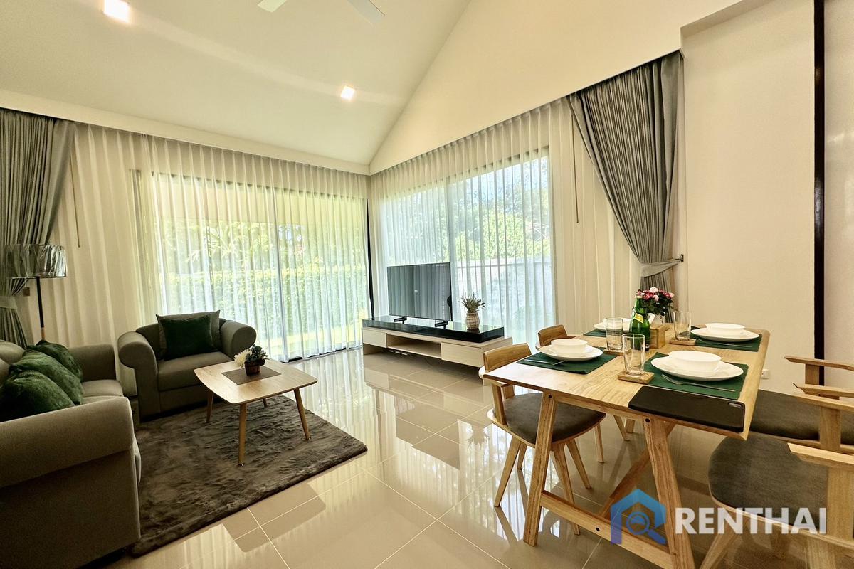 For SaleHousePattaya, Bangsaen, Chonburi : Fully Furnished 2bed Home in The Maple, Pattaya.