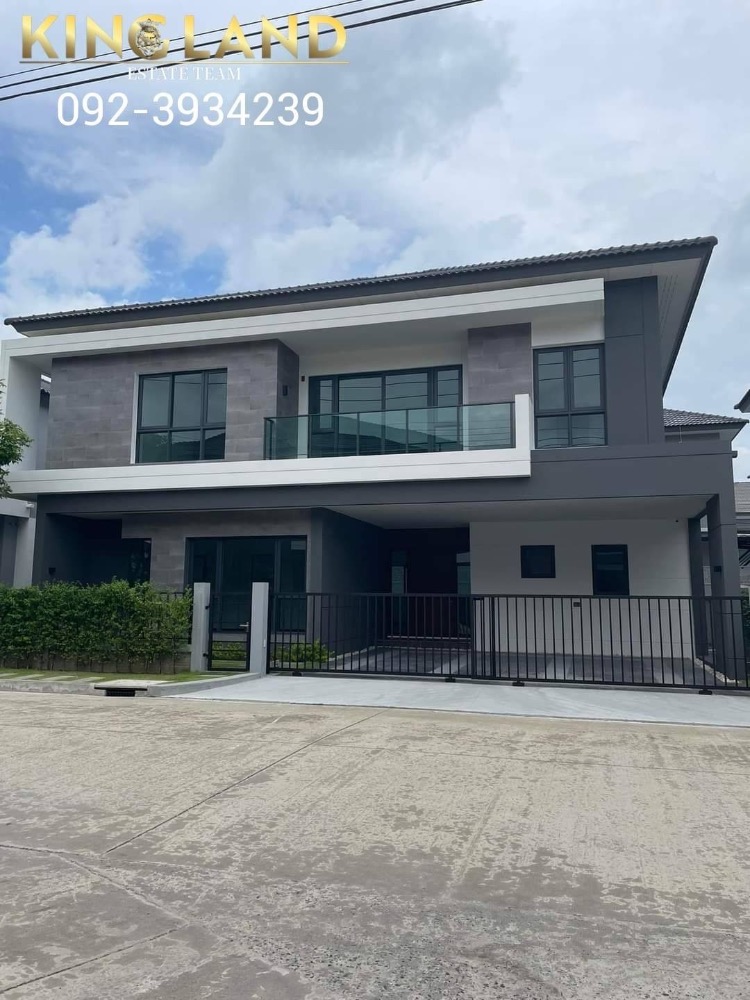 For RentHouseBangna, Bearing, Lasalle : #For rent, 2-storey detached house, 4 bedrooms, 5 bathrooms, The City Bangna, new house with furniture, rental price 180,000 baht/month (the house is in the decoration phase, ready to move in on December 1)