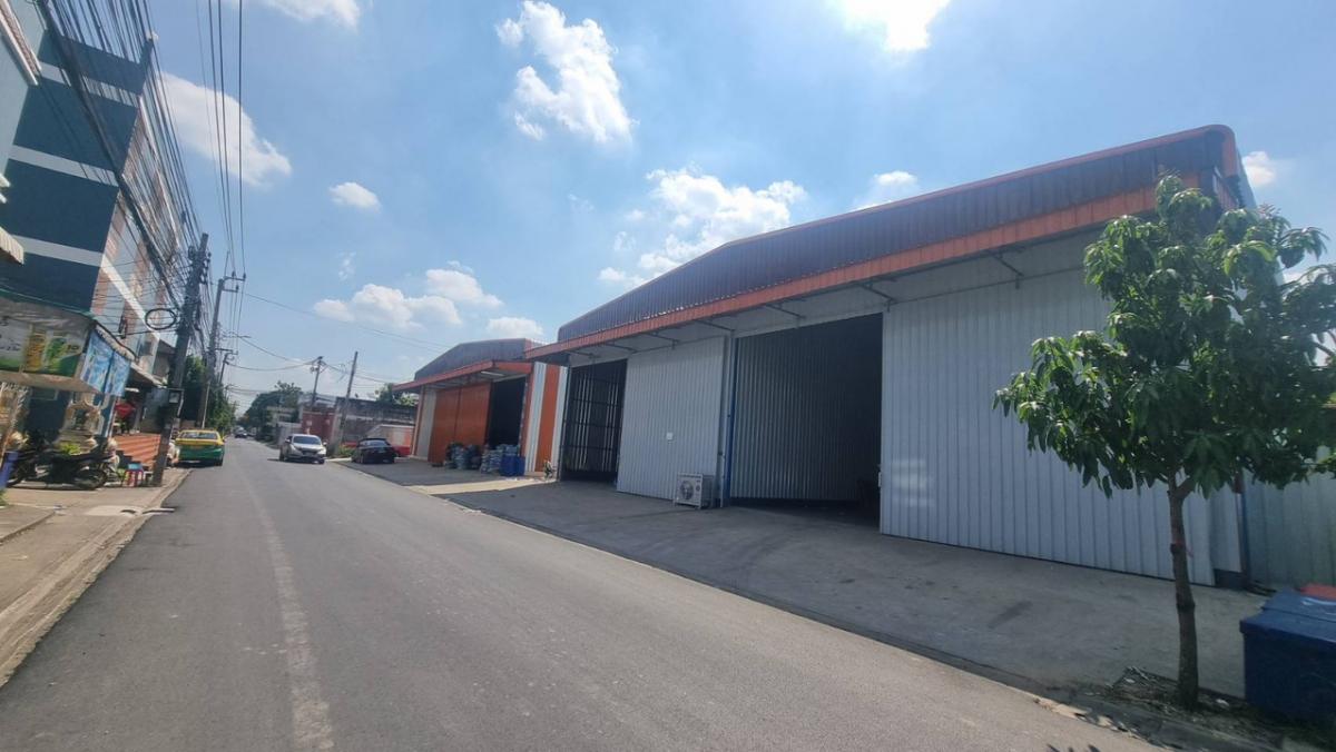 For RentWarehouseKaset Nawamin,Ladplakao : ✨Warehouse for rent, Soi Nawamin 111, Intersection 4-2, size 280/560 sq m, with office✨