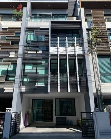 For SaleHome OfficeRama9, Petchburi, RCA : JW14 for sale #Home office Nirvana Village Rama 9-Ramkhamhaeng, Rama 9 Road, Soi 41 #Near The Nine Rama 9 #Rama 9 area