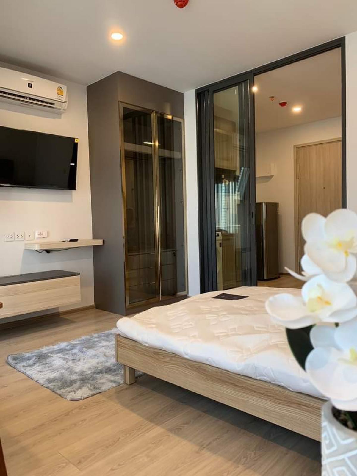 For RentCondoKhlongtoei, Kluaynamthai : For rent LIFE Rama 4-Asok near MRT Queen Sirikit Center in the heart of Rama 4, connecting to all CBD