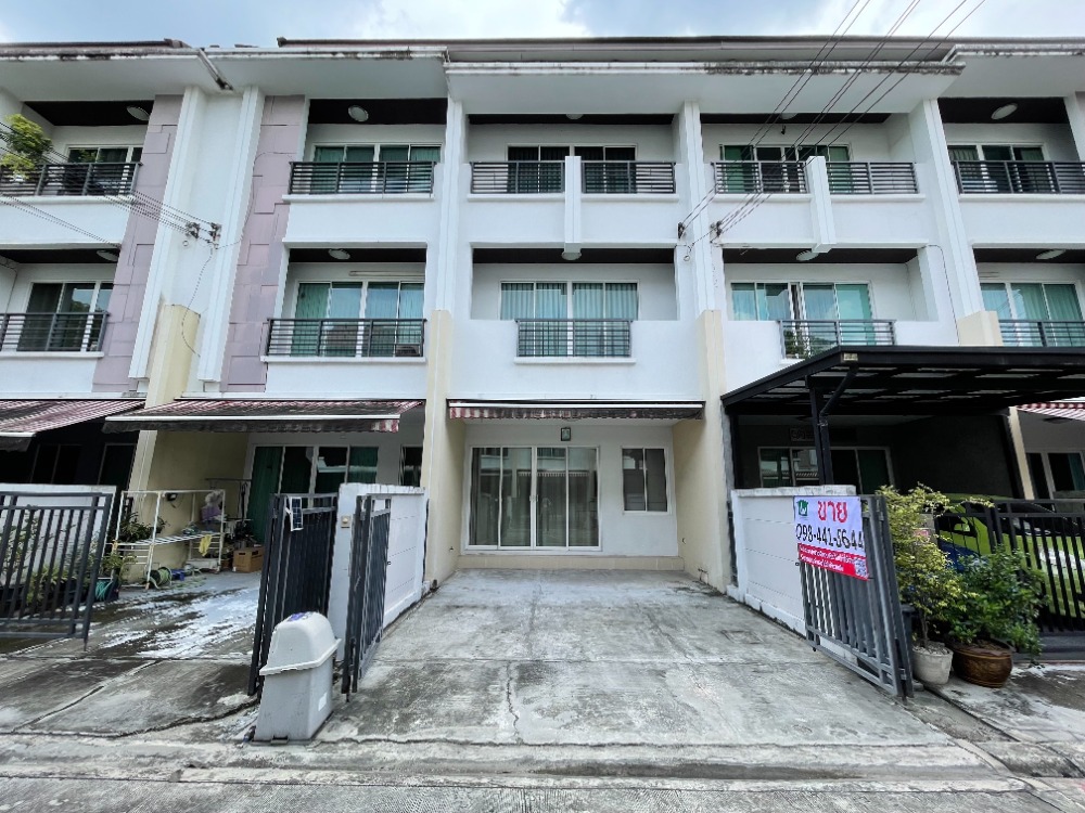 For SaleTownhouseLadkrabang, Suwannaphum Airport : For sale, 3-storey townhouse, Baan Klang Muang S-Sense On Nut Wongwaen Good location, convenient transportation, near Robinson, Suvarnabhumi Airport, Airport link