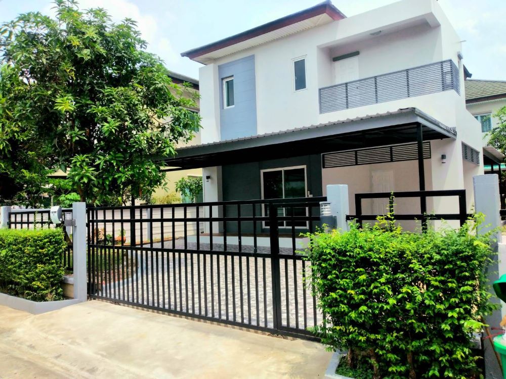 For SaleHouseRama5, Ratchapruek, Bangkruai : For sale: 2-storey detached house, Kritsana Village 5-Kanchanaphisek, on the main road, Kanchanaphisek Road, convenient transportation, near Si Rat Expressway - Bang Kruai Ring Road, Nonthaburi