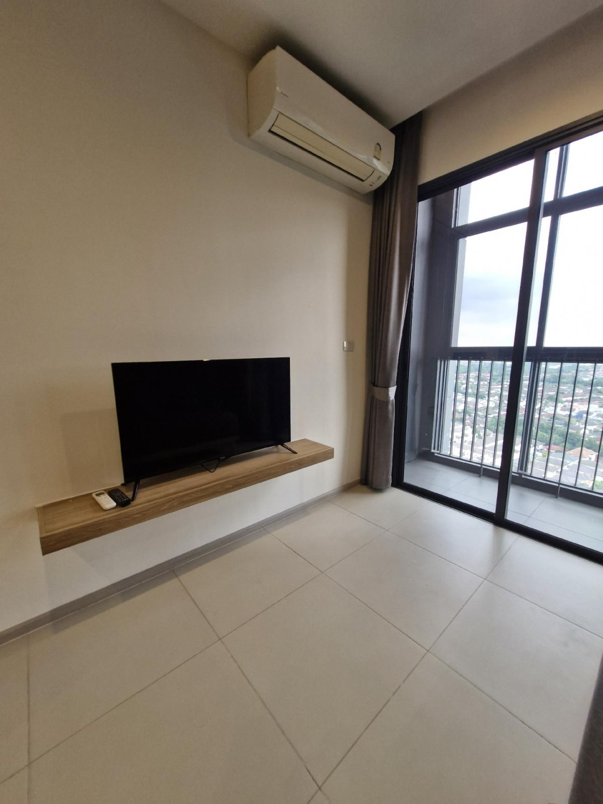 For RentCondoNonthaburi, Bang Yai, Bangbuathong : Condo for rent: Grow Rattanathibet (Grow Rattanathibet), 100% parking, next to MRT Sai Ma