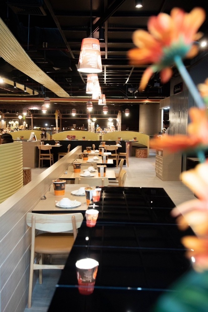 For LeaseholdRetailWongwianyai, Charoennakor : Thai restaurant for rent, IconSiam, IconSiam, many foreign customers, suitable for Thai restaurant, fusion restaurant, cafe