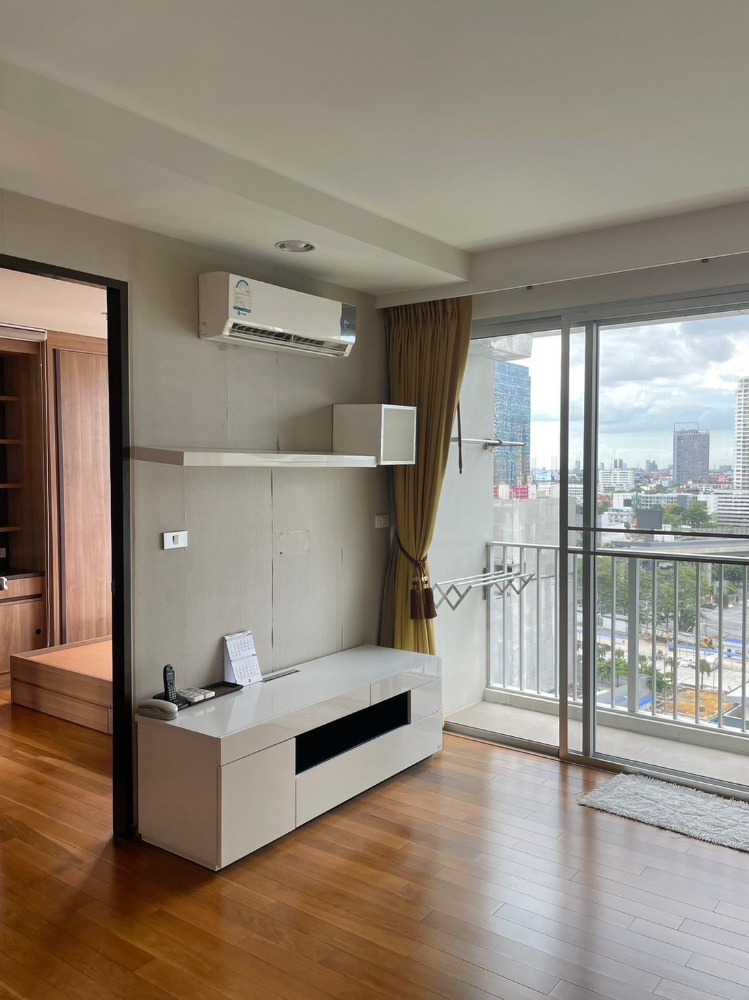 For SaleCondoLadprao, Central Ladprao : 🔥Selling a rare large room, best price🔥Abstracts Phahon Yothin Park (1 bedroom, 49.5 sq m.) only 5.99 MB!! Tel.0922635410 Earth