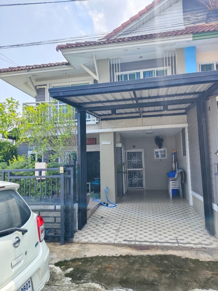 For SaleTownhouseNonthaburi, Bang Yai, Bangbuathong : For sale: 2-storey townhouse, Pruksa Village 3, corner house, next to rice field, area 23.8 sq m, 3 bedrooms, Phimonrat Subdistrict, Bang Bua Thong District, Nonthaburi