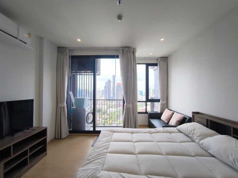 For RentCondoSukhumvit, Asoke, Thonglor : (for rent) MARU Ekkamai 2, pets allowed, close to BTS Ekkamai, only 450 m.