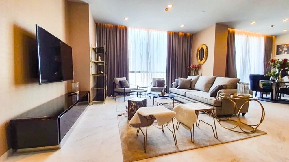 For RentCondoSukhumvit, Asoke, Thonglor : ♦Modern Luxury♦ 05+ Floor 125.20 sq.m. 2 Beds | Condo Near J Avenue Thonglor 2 mins., BTS Thonglor 5 mins. and Donki Mall 7 mins.