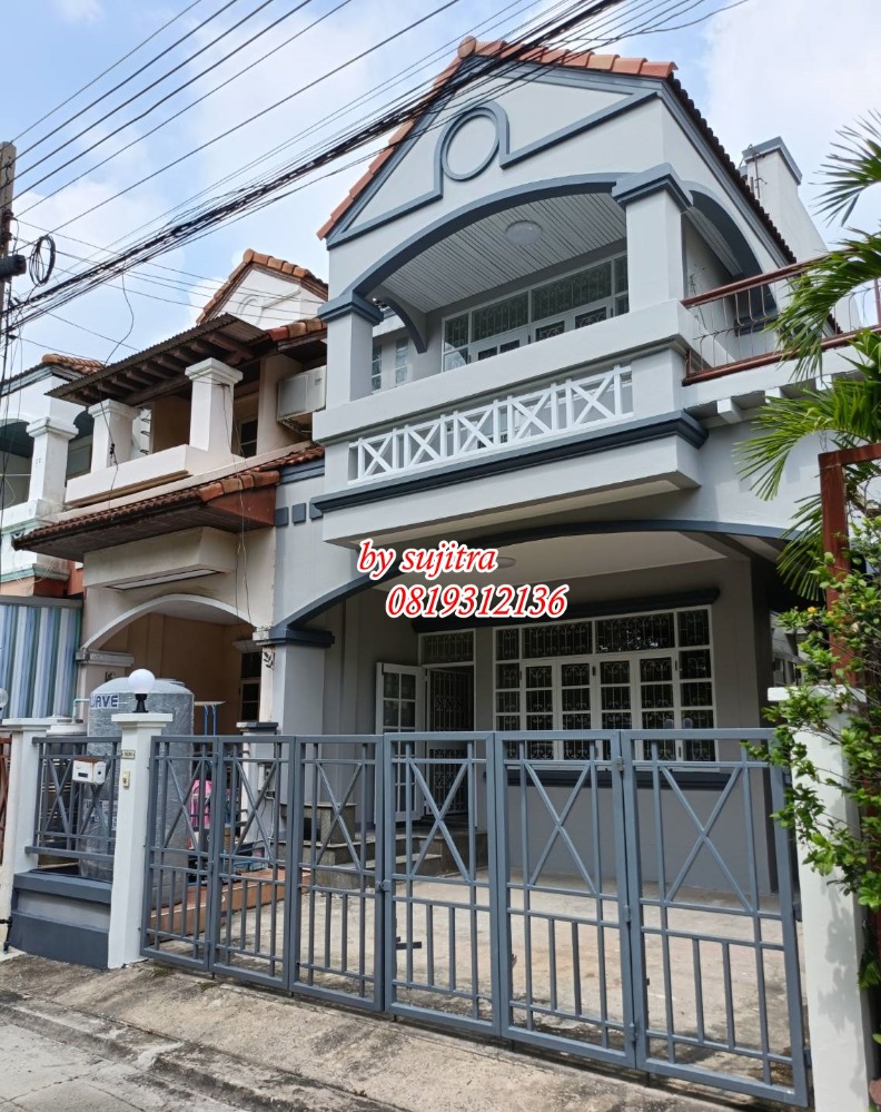 For SaleTownhousePathum Thani,Rangsit, Thammasat : For sale: 2-storey townhouse, 5 levels, 29 sq m, corner room, renovated throughout, located in Nandana Garden Village, Rangsit