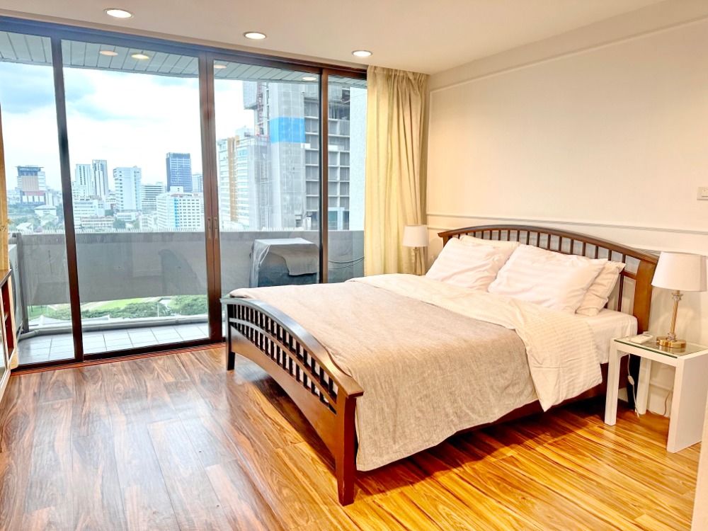 For RentCondoWitthayu, Chidlom, Langsuan, Ploenchit : 7591😊 For RENT 1 bedroom for rent🚄near BTS Ratchadamri🏢Royal Place 1 Regent Royal Place 1🔔Area: 64 sq m.💲Rent: 23,000฿📞O99-5919653,065-9423251✅LineID:@sureresidence