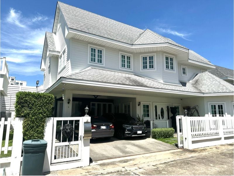 For SaleHouseVipawadee, Don Mueang, Lak Si : Single house for sale, American style, The Privilege Village, Vibhavadi 70, near 3 electric train lines (Pink-Red-Green) on Vibhavadi Road.