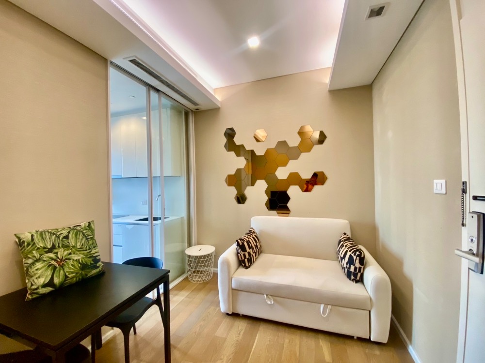 For RentCondoLadprao, Central Ladprao : For Rent: The Saint Residences Condo – Beautifully Decorated, Ready to Move In – Only 300 Meters from MRT Phahonyothin!