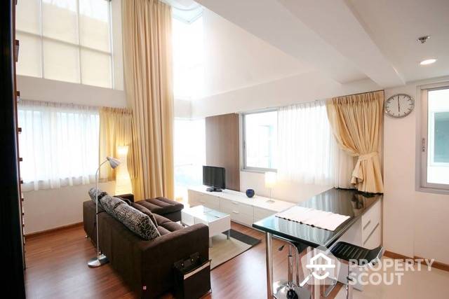 For RentCondoWitthayu, Chidlom, Langsuan, Ploenchit : 1-BR Condo at The Rajdamri near BTS Ratchadamri