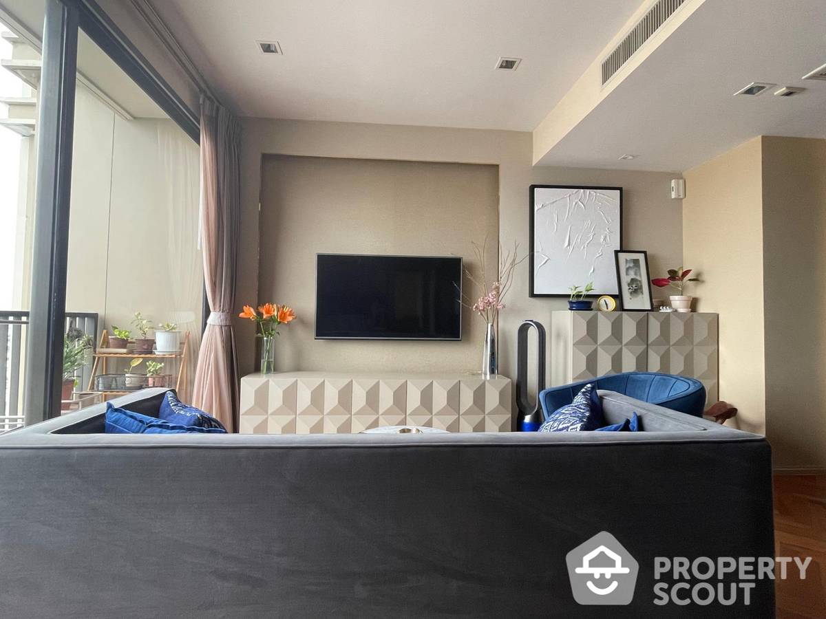 For SaleCondoWongwianyai, Charoennakor : 2-BR Condo at Nye By Sansiri near BTS Wongwian Yai