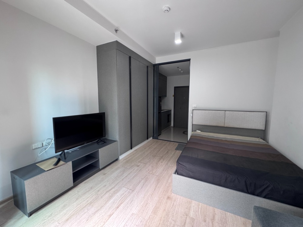 For RentCondoRama9, Petchburi, RCA : 🔴12,000฿🔴 Ideo New Rama 9 ┃ Ideo New Rama 9 📌 Near MRT Rama 9, happy to serve 🙏 If interested, please contact 𝙇𝙄𝙉𝙀 (very fast response): 📱 Property code 6710-1102 📱: Line ID: @bbcondo88