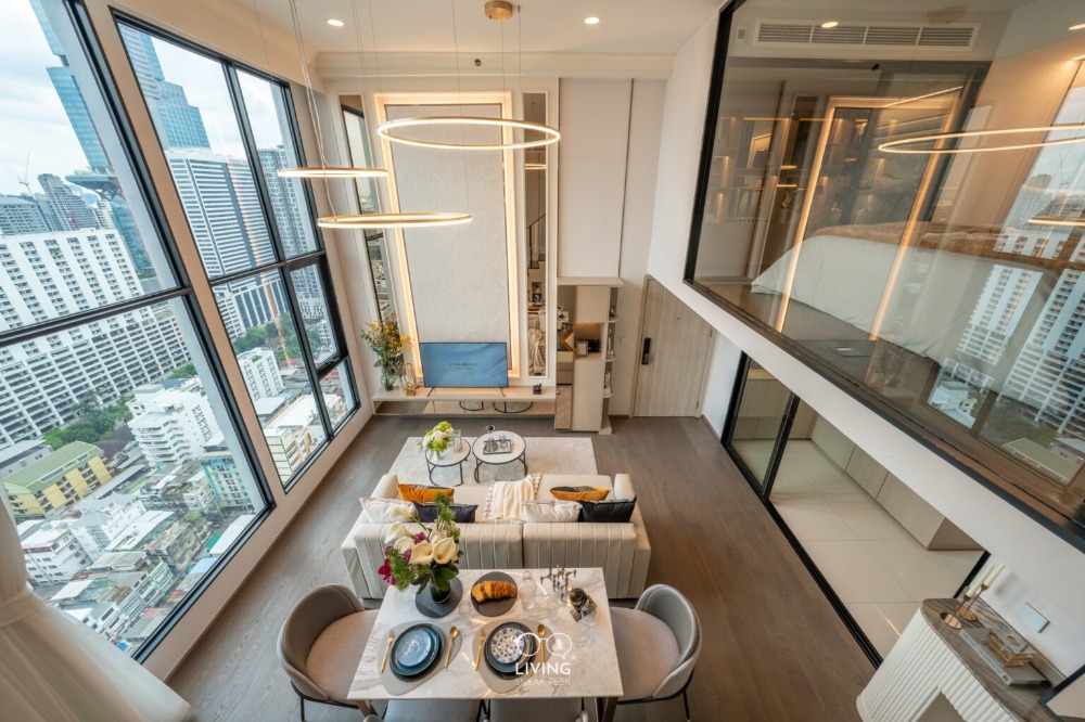 For SaleCondoRatchathewi,Phayathai : City view Loft room, 4.25 m. high ceiling!! 100% PARKING I Ready to move in condo Park Origin Ratchathewi