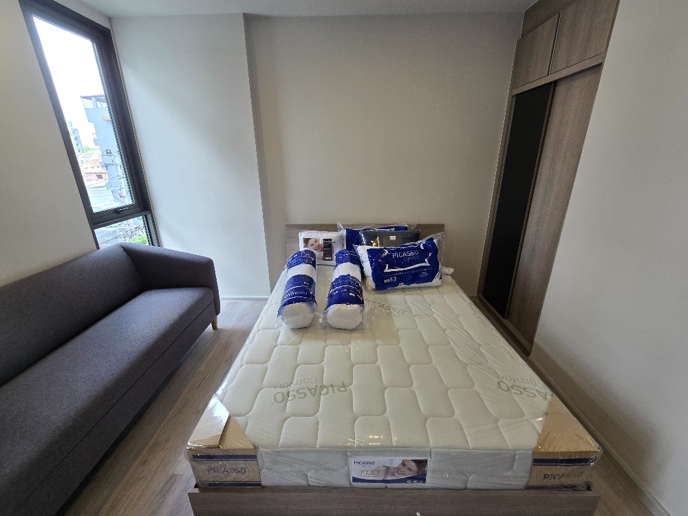 For RentCondoRatchadapisek, Huaikwang, Suttisan : Quintara MHy Gen Ratchada - Huai Khwang, near MRT Huai Khwang, 24-hour food source, good price studio room for rent 11k