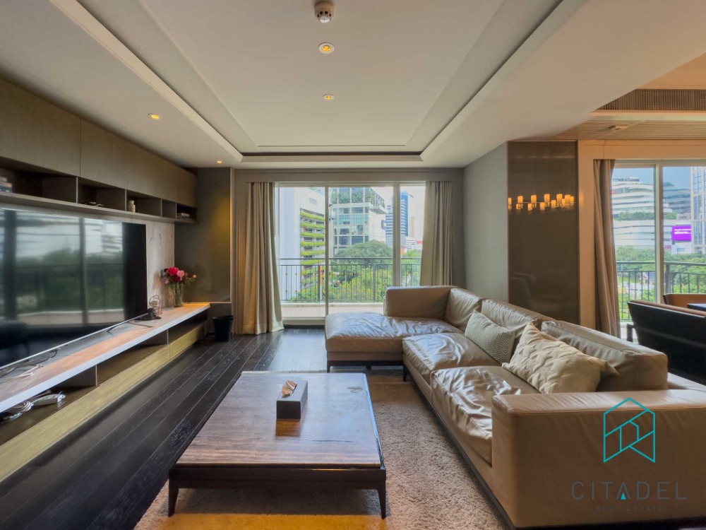 ให้เช่าคอนโดสุขุมวิท อโศก ทองหล่อ : The Crest Sukhumvit 24 - Exclusive Duplex 3 Beds Condo for Rent!