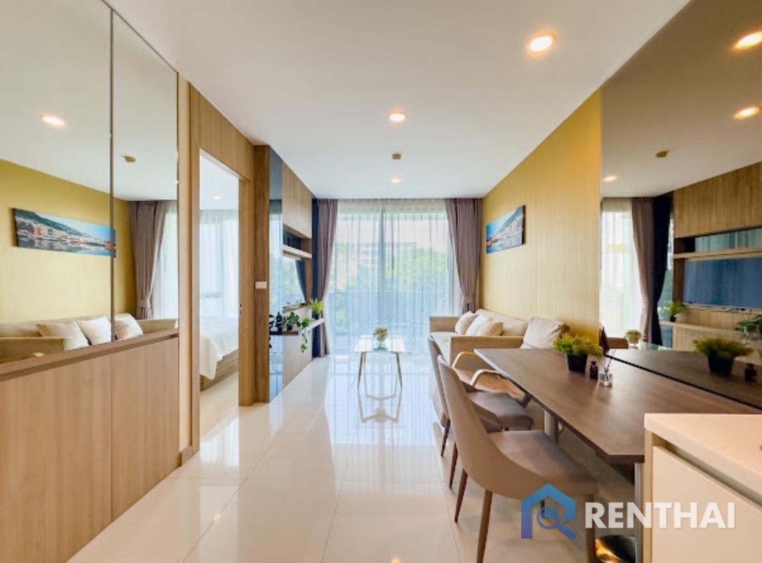 For SaleCondoPattaya, Bangsaen, Chonburi : Luxurious 1bed Condo in Riviera Wongamat | 4590000 Thb