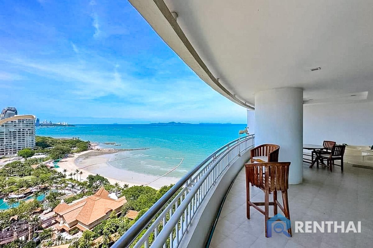 For SaleCondoPattaya, Bangsaen, Chonburi : Large 3bedrooms beach front condo Pattaya