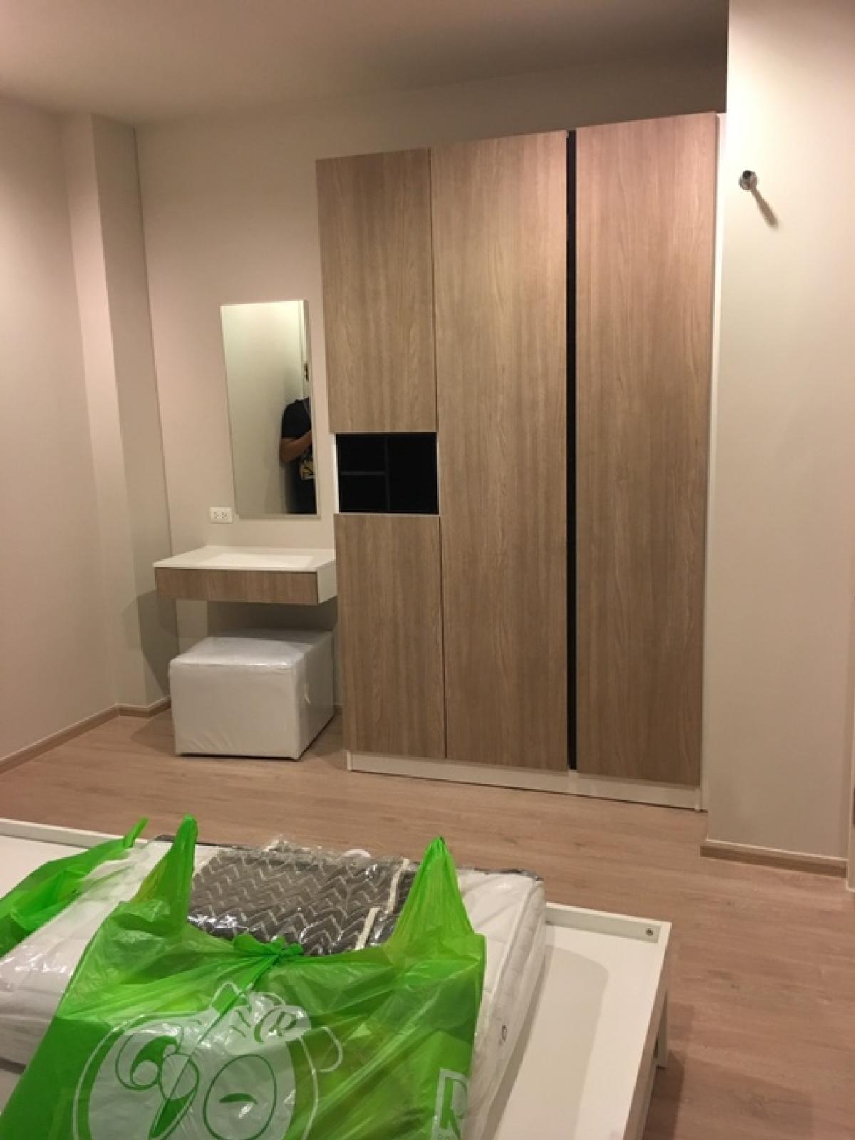 For RentCondoKhon Kaen : For rent Escent khonkaen 10000/month Condo next to Central, 21st floor, corner room, very good location, 32.05 sq m., 1 bedroom, 1 bathroom, living room, kitchen, swimming pool, sauna, fitness, garden, etc.