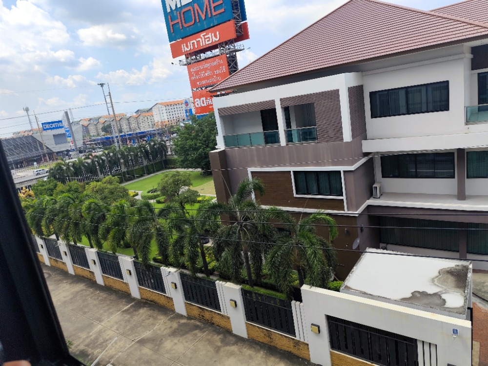 For RentCondoPathum Thani,Rangsit, Thammasat : D Condo Hype, 5th floor, Building A, new room for rent, ready to move in, fully furnished, with air conditioner, TV, refrigerator, water heater, electric stove, range hood.