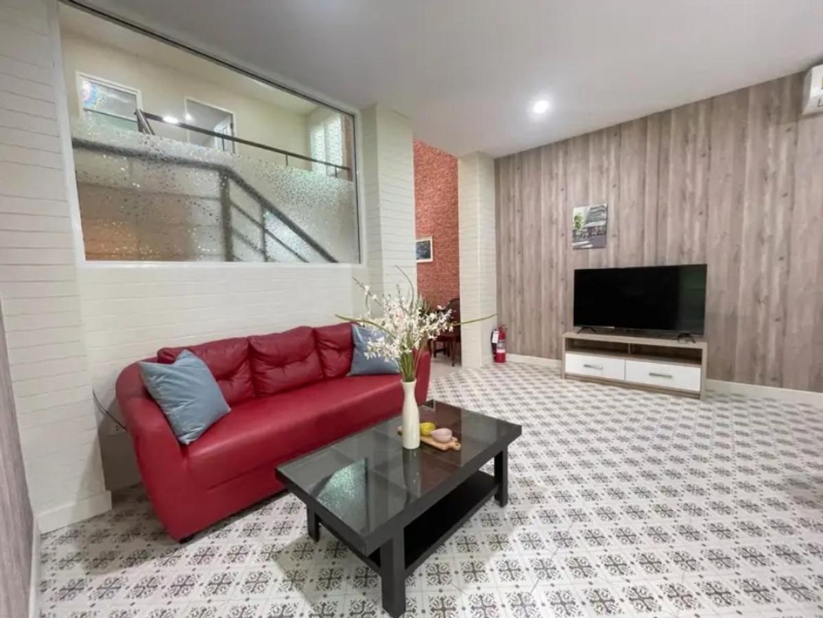 For RentCondoSukhumvit, Asoke, Thonglor : “ READY TO MOVE IN 2BEDROOMS 100SQM APARTMENT LOCATED IN THONGLOR ZONE “