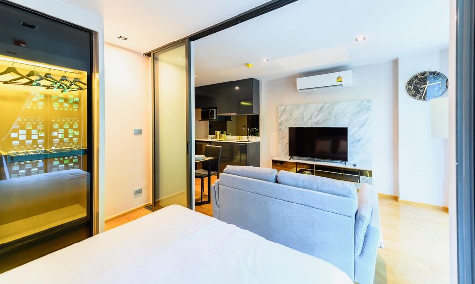 For RentCondoSiam Paragon ,Chulalongkorn,Samyan : Altitude Samyan Silom【𝐑𝐄𝐍𝐓】🔥Luxury room, beautifully decorated, airy, comfortable, fully furnished, near MRT Samyan, ready to move in December!! 🔥 Contact Line ID: @hacondo