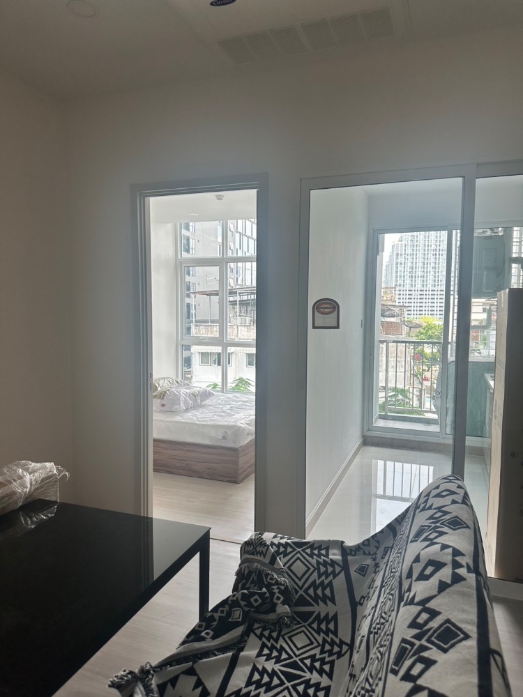 For RentCondoSiam Paragon ,Chulalongkorn,Samyan : For rent today, brand new room, size 42 sq m., Supalai Premier Si Phraya, near MRT Sam Yan, fully furnished and electric appliances.