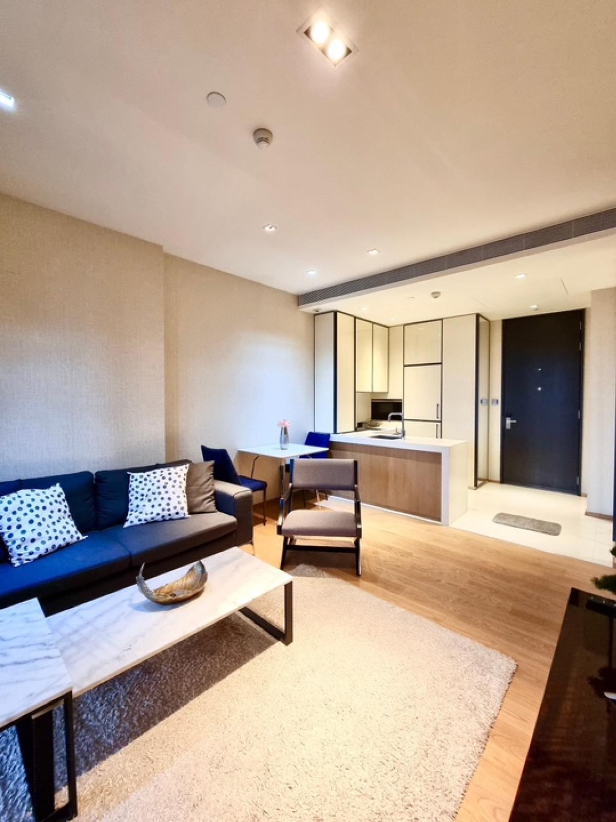 For RentCondoSukhumvit, Asoke, Thonglor : 📢👇Hurry book now. Very good price for luxury condo Beatniq , 5 stars concierge service, close to BTS, only about 10 mins walk to Em district , nice layout and decor, fully furnished, ready to move in